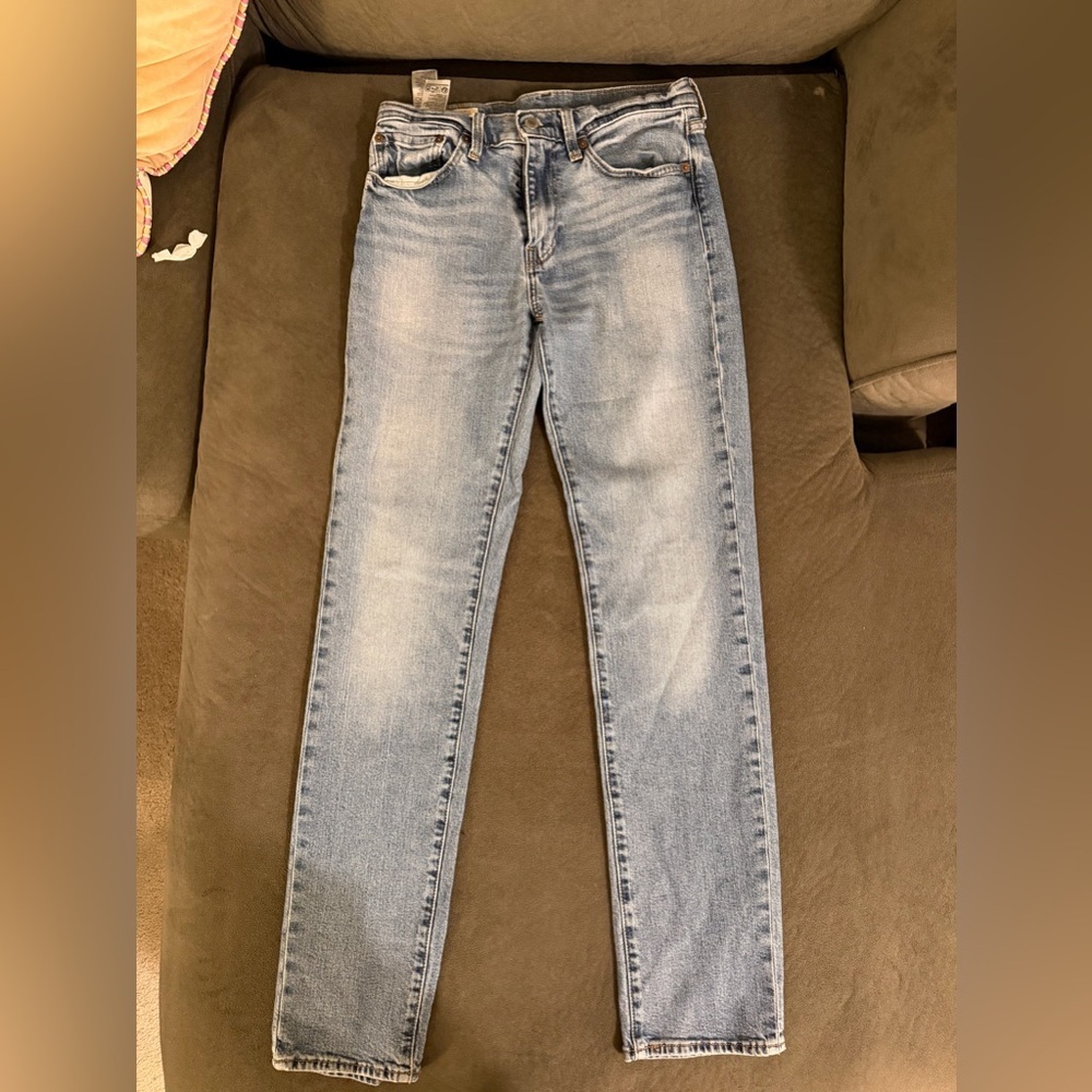Levi’s 511 Slim jeans in a classic light wash. Size W31 L34 - Picture 2 of 5